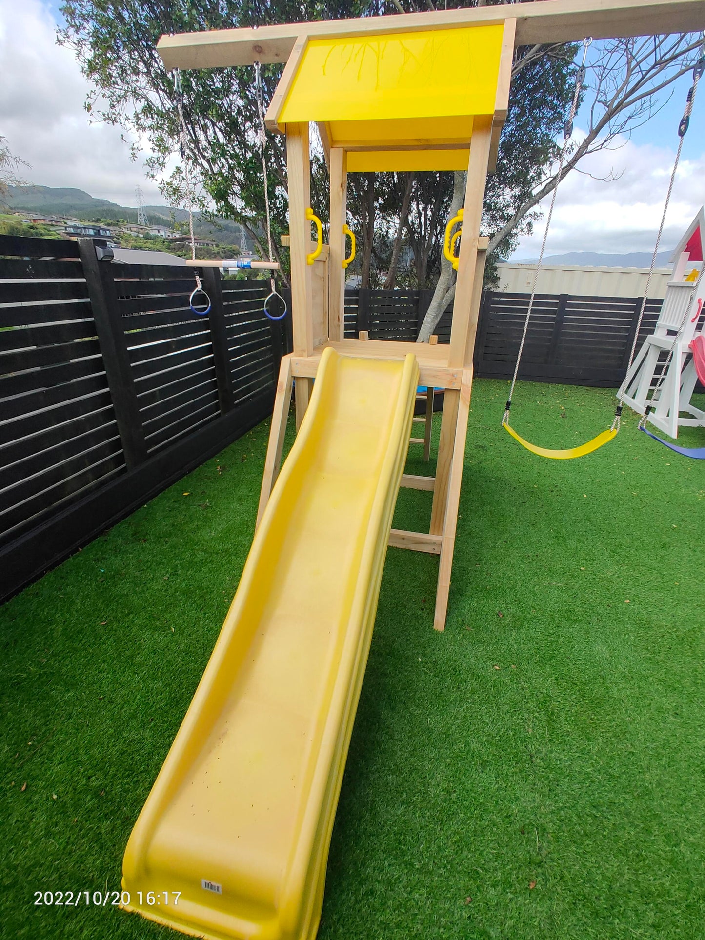 The Minion Playset (#2) - with Slide