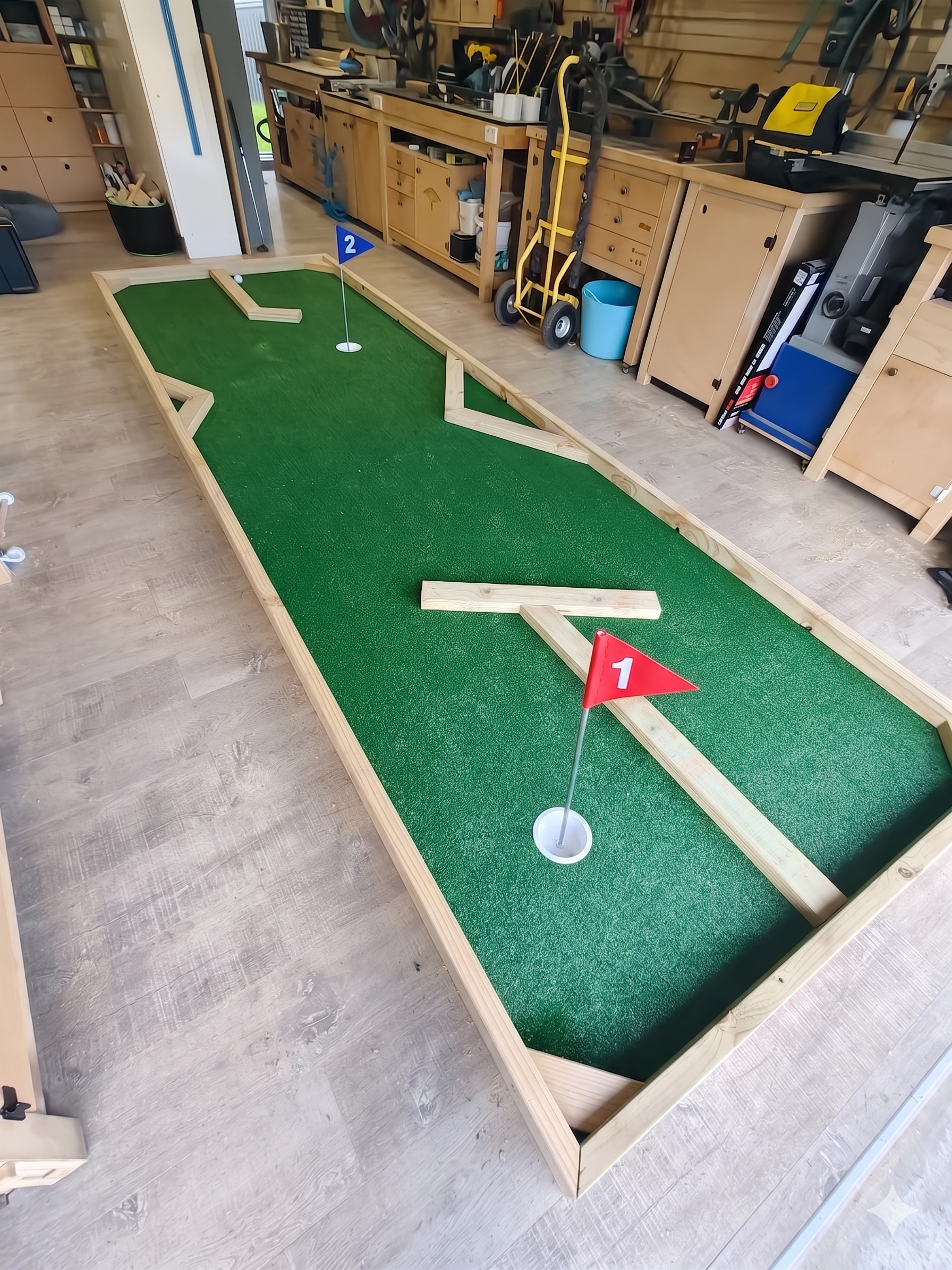 Mini-golf (#1) - 1.2m x 4.8m