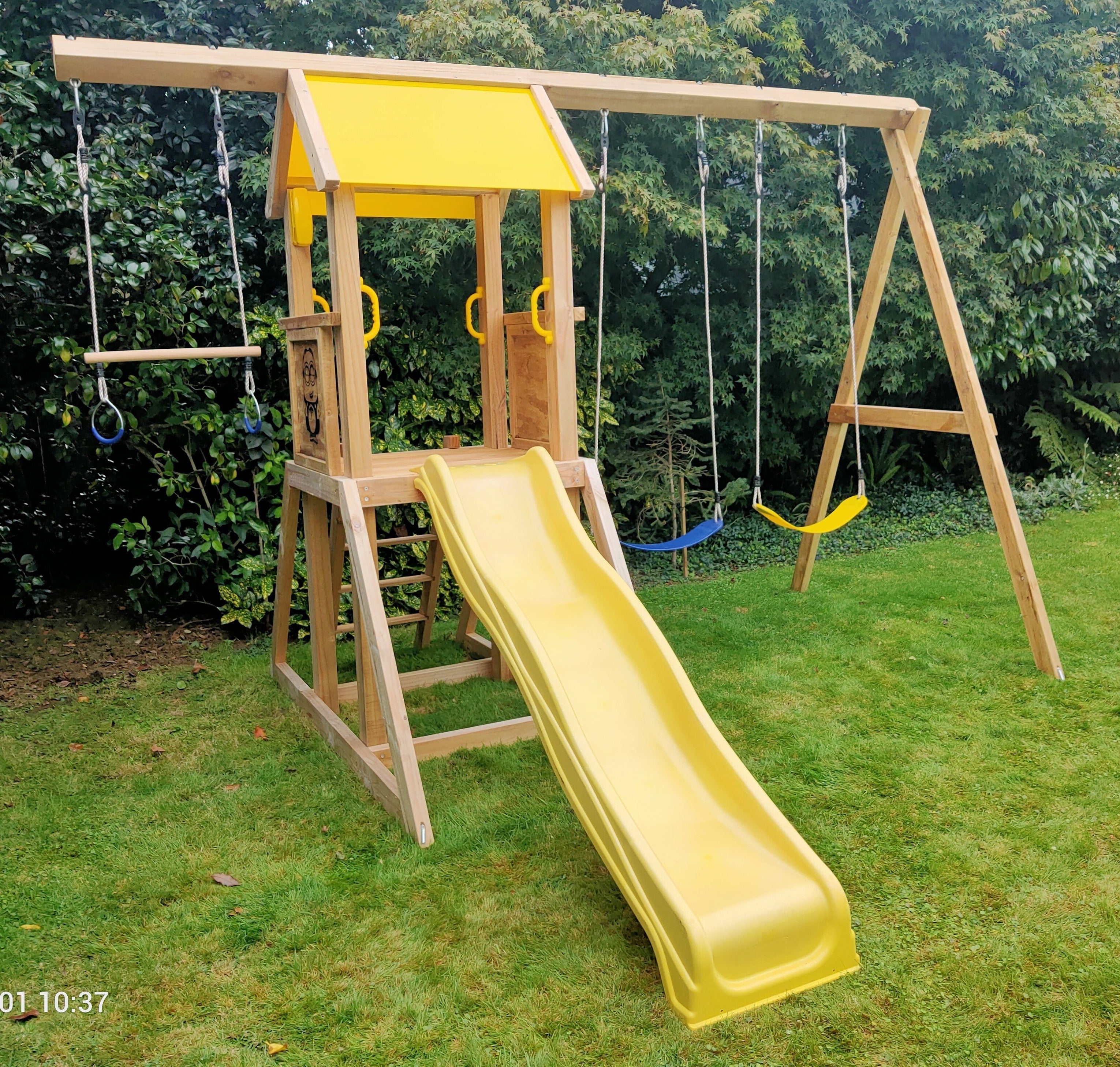 The Minion Playset (#2) - with Trapeze, Slide and Swings