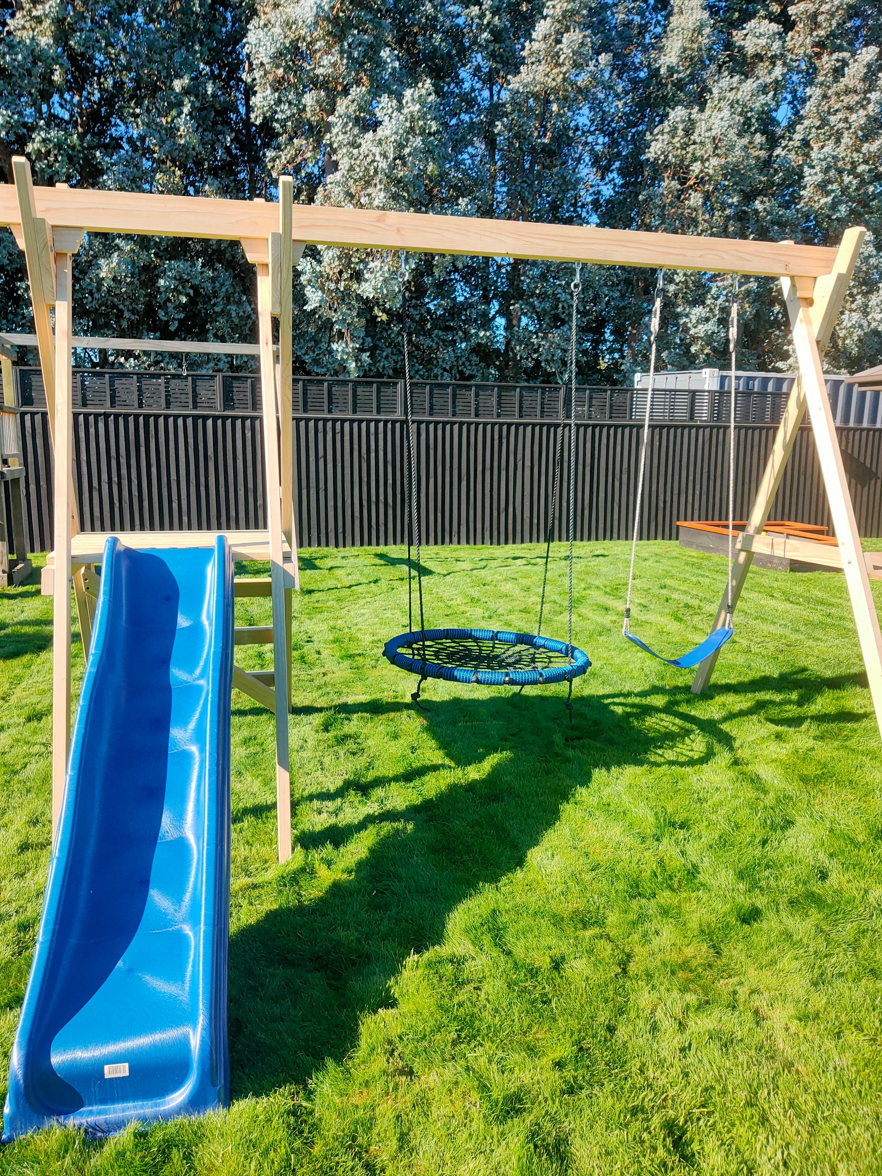 Small Play Frame Set (#3) - with Monkey Bars and Slide