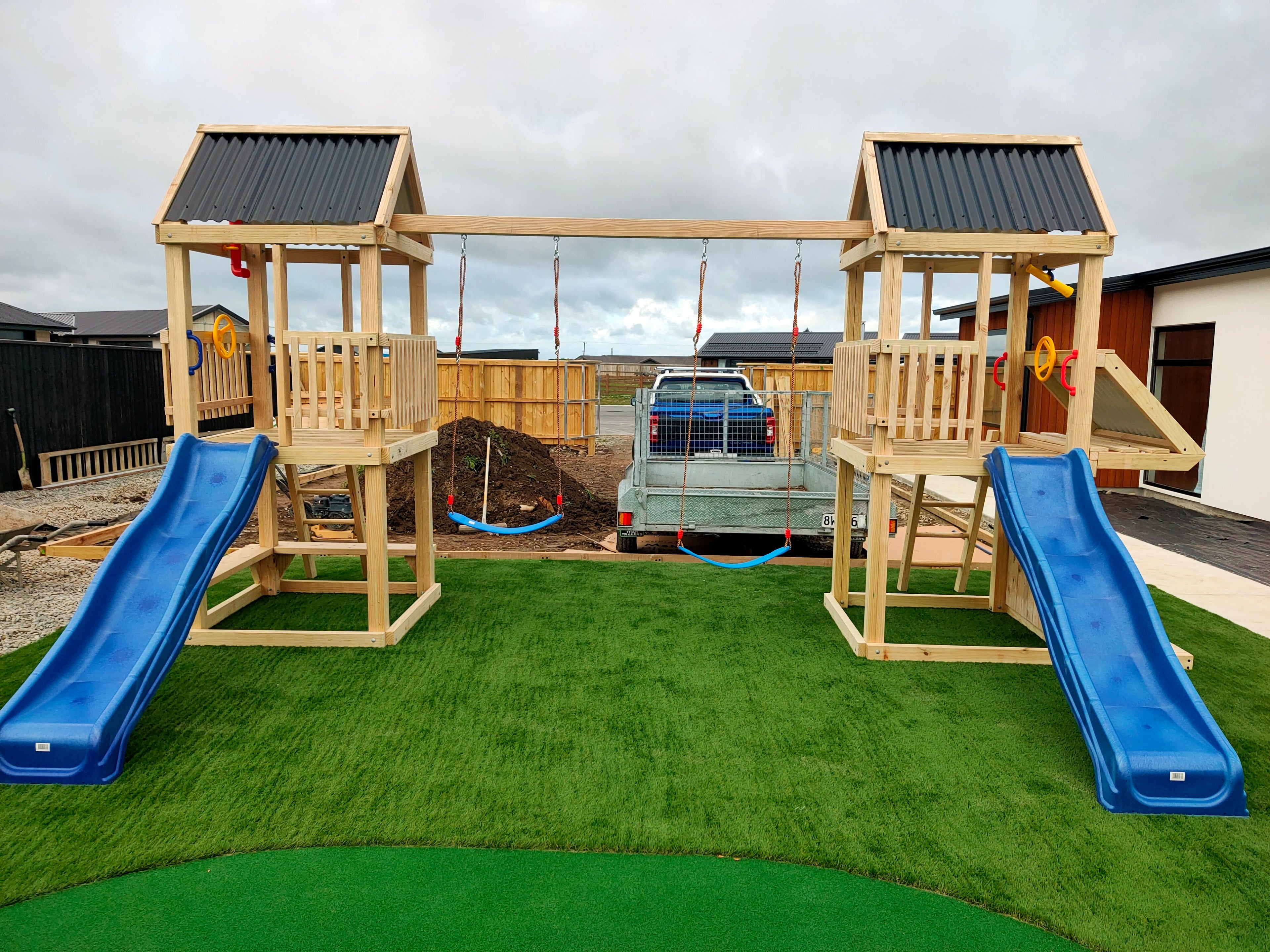 Standard 1.2mx1.2m Twin Tower Play Set (#7) - 2 x towers, with slides and swings