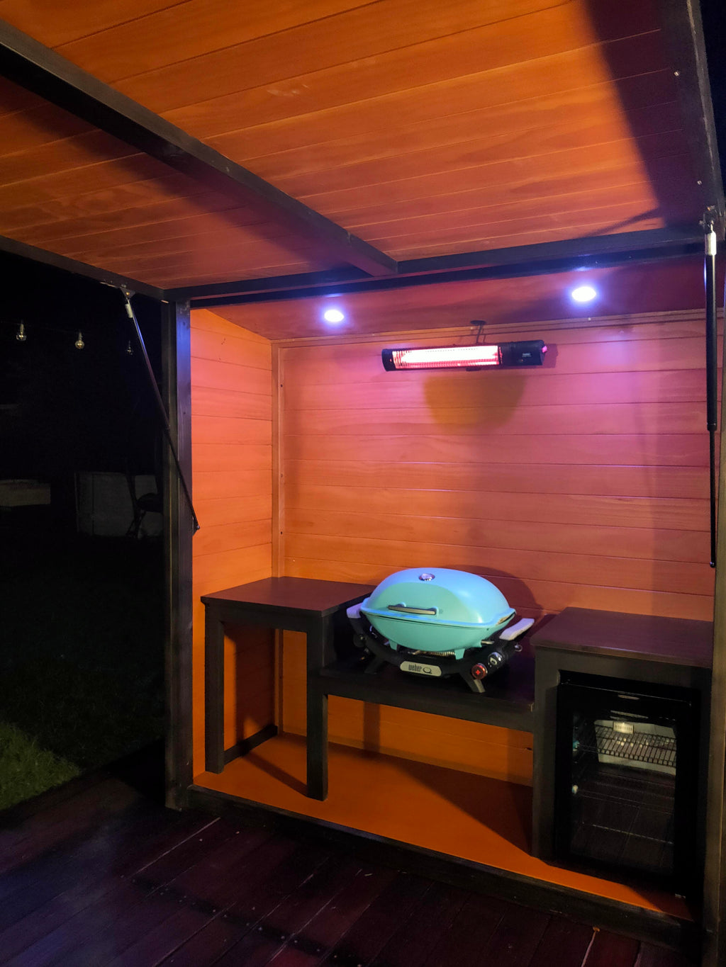 Custom BBQ Enclosure & Outdoor Kitchen Collection