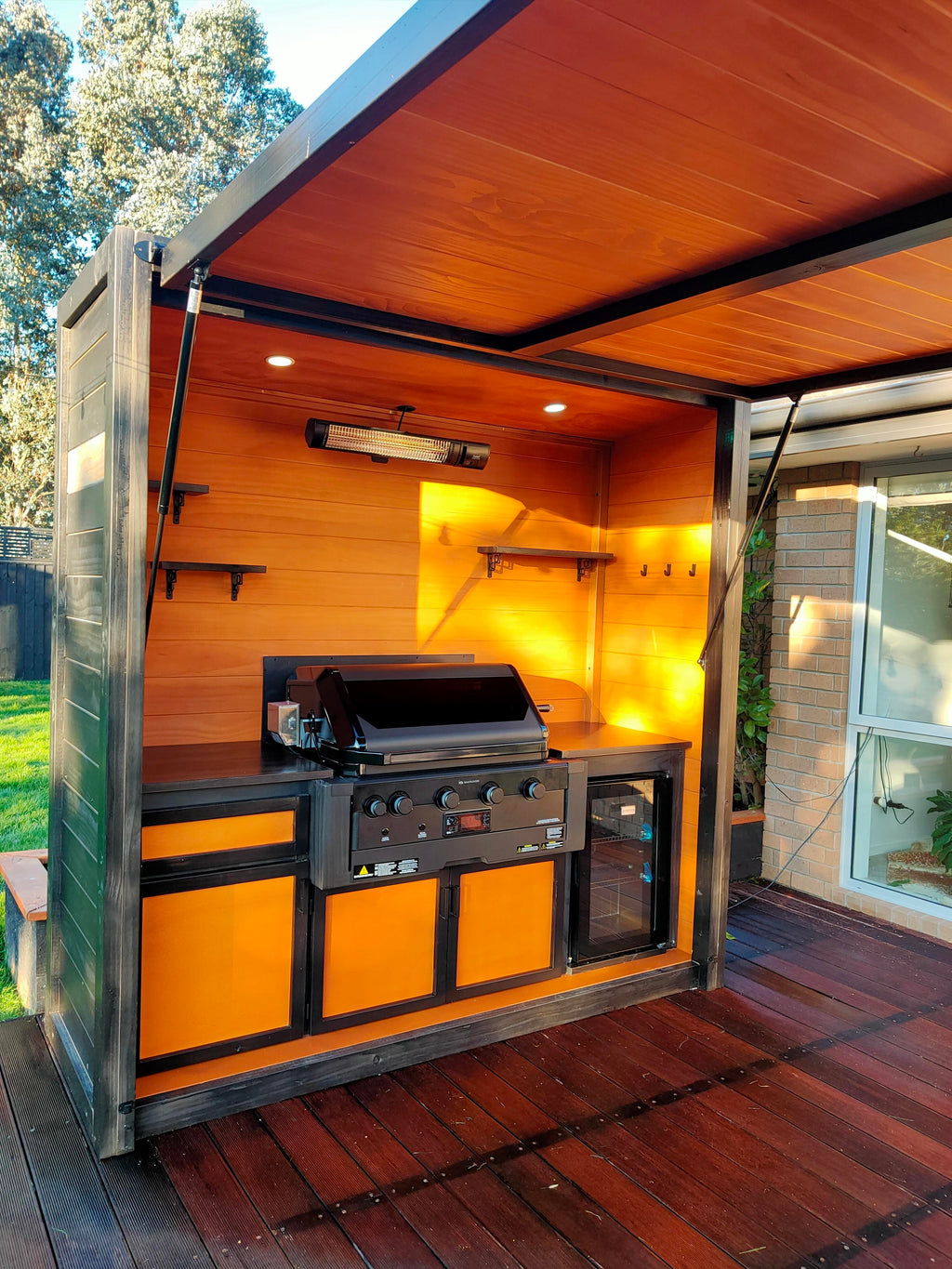 Custom BBQ Enclosure & Outdoor Kitchen Collection