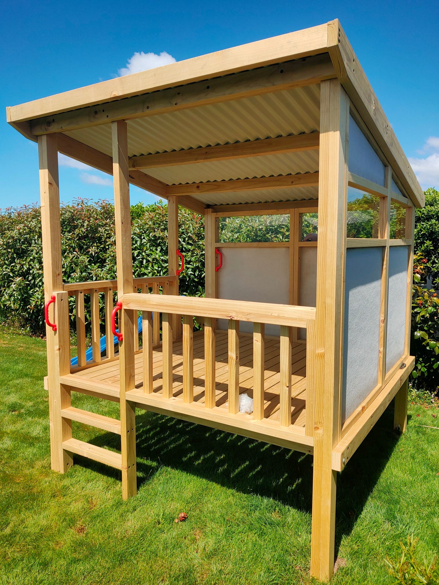 Acacia Playhouse (#1) - Small Natural