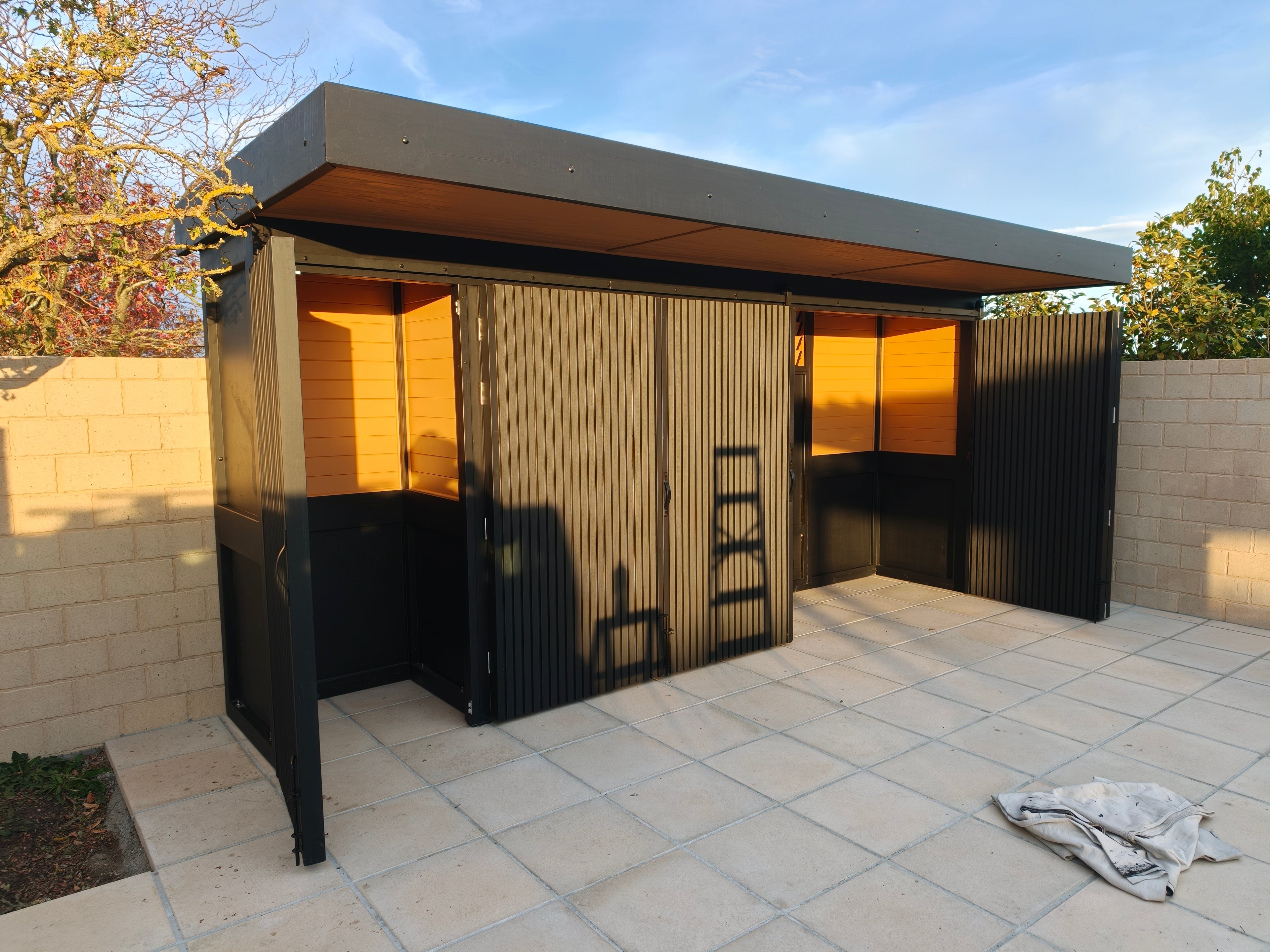 Custom BBQ Enclosure & Outdoor Kitchen Collection