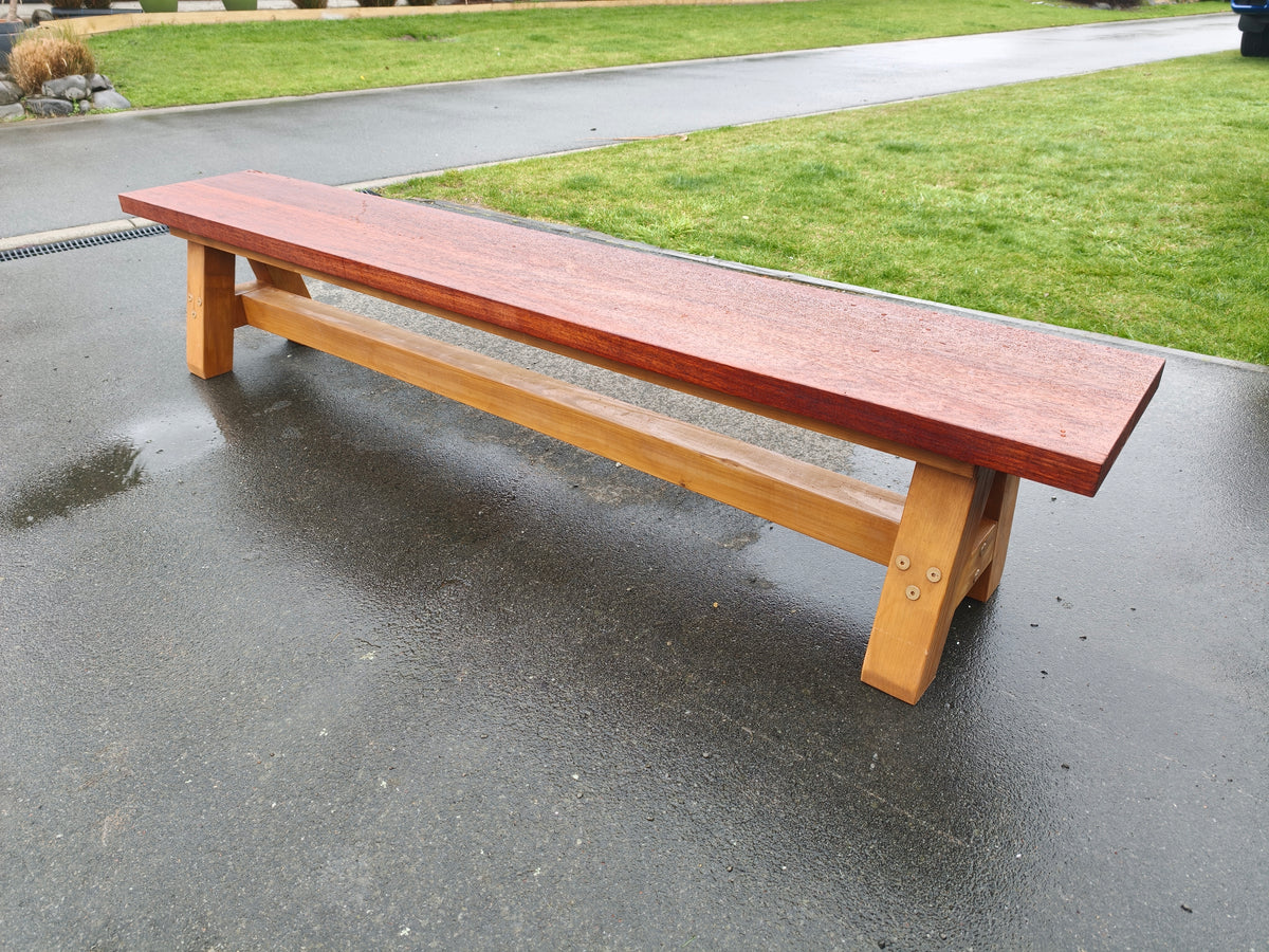 Picnic Bench — Kwila